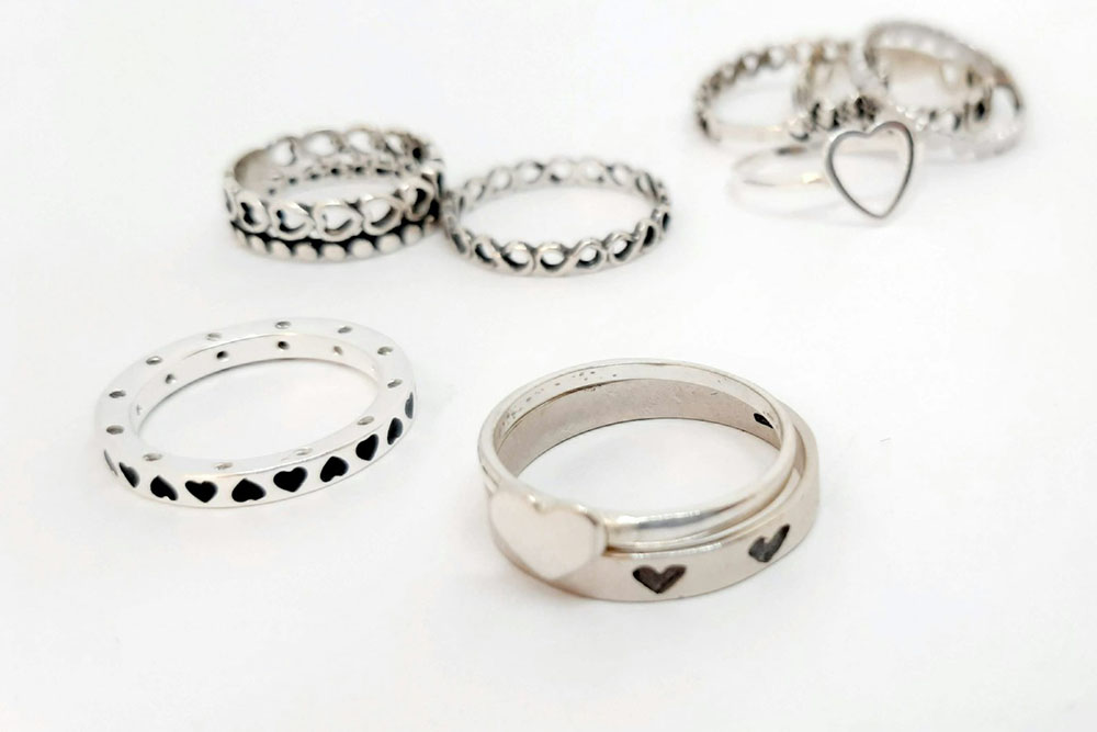 Символизъм в дамските сребърни пръстени: разкриване на значенията зад дизайните - снимка